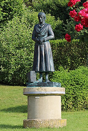 Christine Lavant | Denkmal der Dichterin von Hortensia Fussy
